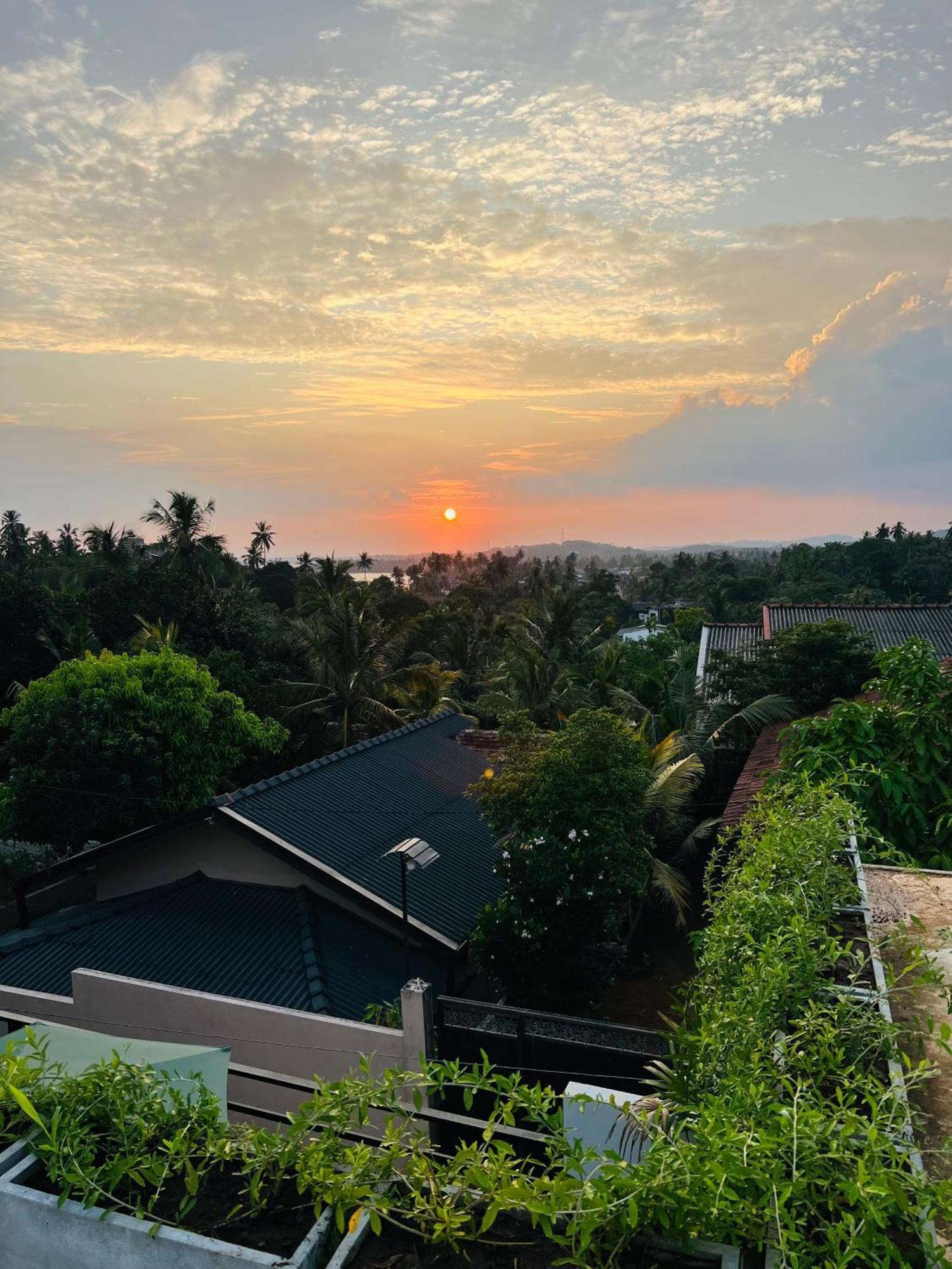 Sunset Bay Bed & Breakfast ดิคเวลลา ภายนอก รูปภาพ